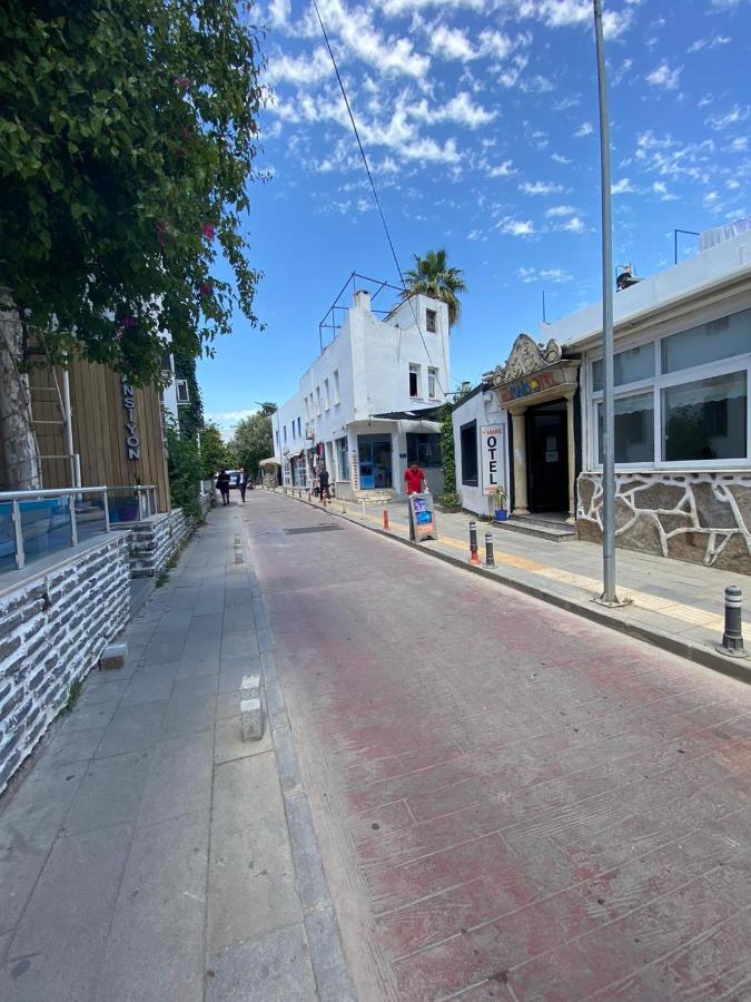 Nil Mars Hotel Bodrum Bagian luar foto